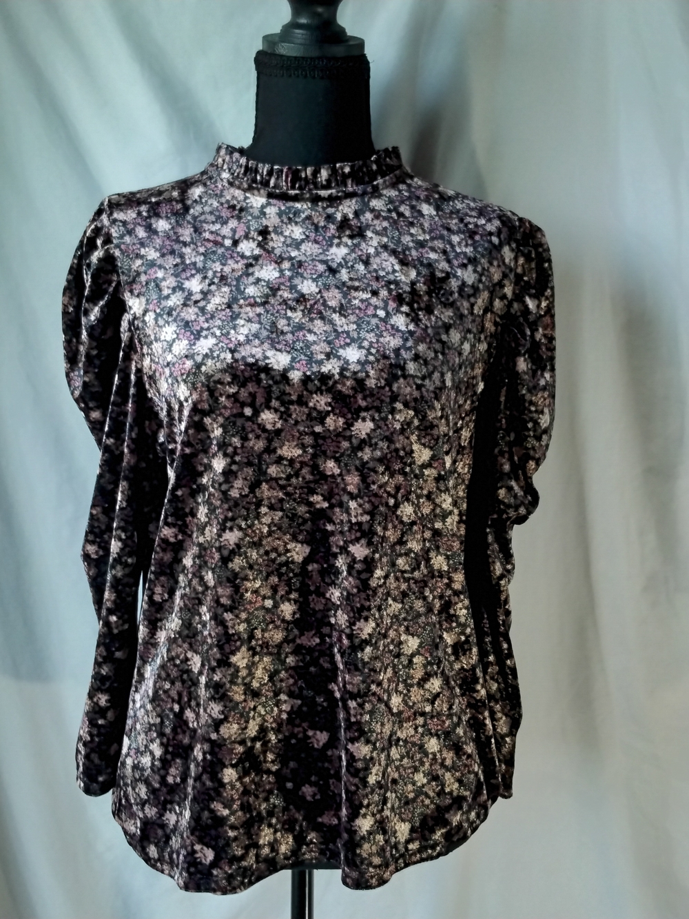 CeCe Black Velvet Floral Long Sleeve Ruffle-Neck Top